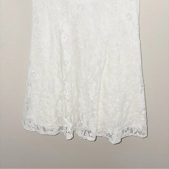 City Studio White Lace Mini Dress with Spaghetti Straps - Picture 7 of 9